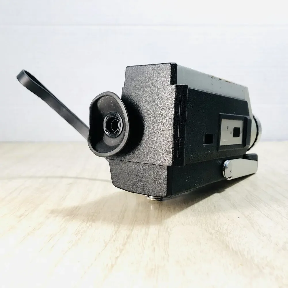 VTG. Canon Auto Zoom 318M Super 8mm Movie Camera 3x Zoom Untested